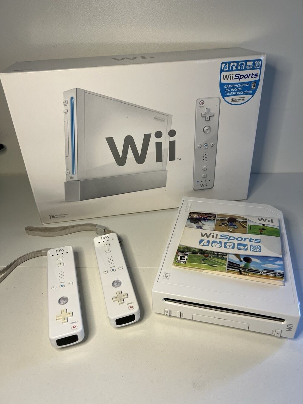 Nintendo Wii Sports White Home Console Matching VIN 5 Games CIB Tested Working